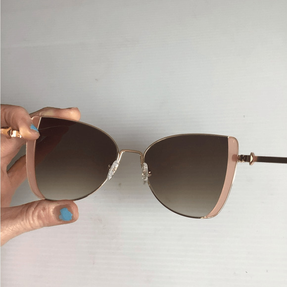 NEW! Quay Australia Cat-Eye Rose Glow Up Sunglasses in Pink and Gold main image 6